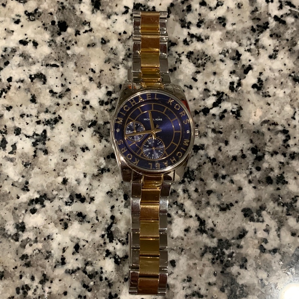MK watch